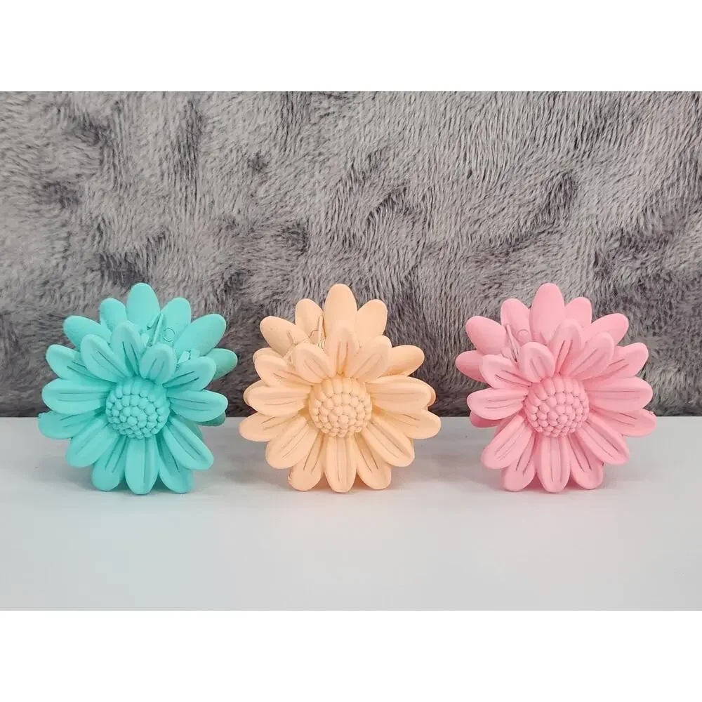*NEW* 3 pc Daisy Flower Claw Clip Set - Hair Accessories pink/peach/sea blue